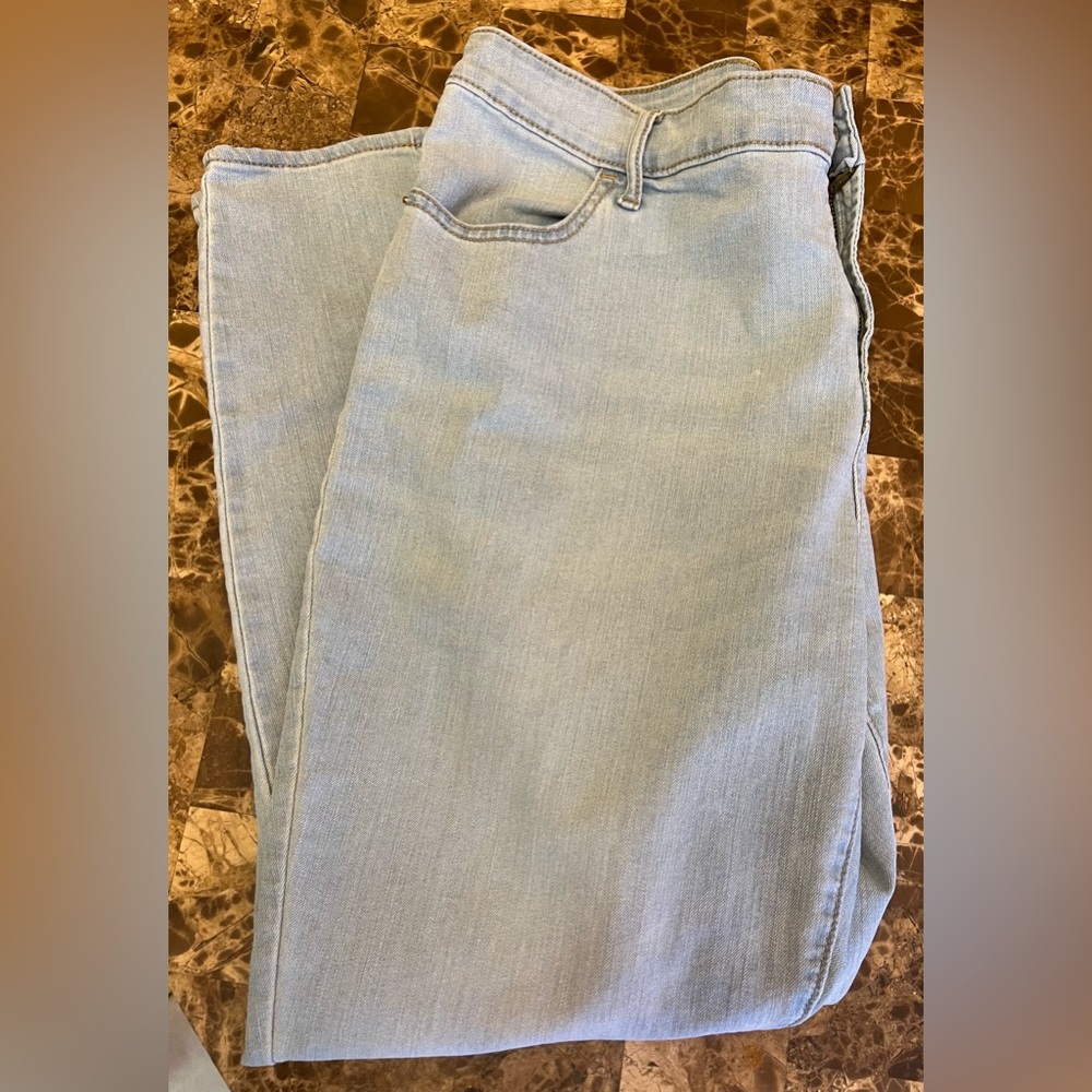 Old Navy Super Skinny Mid-rise jeans